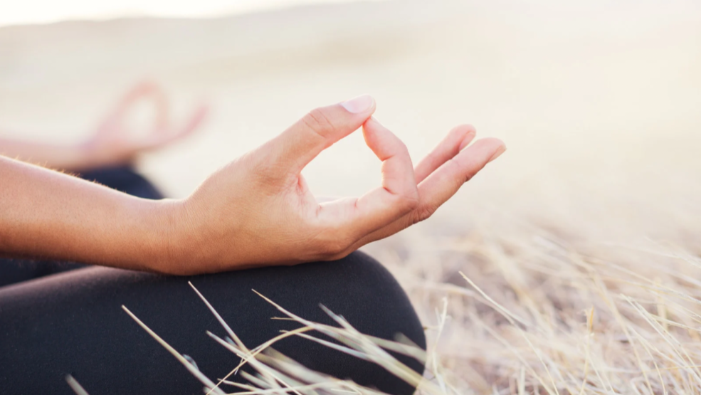 Maitre ascensionné Jésis Jésus qui communique avec les clients